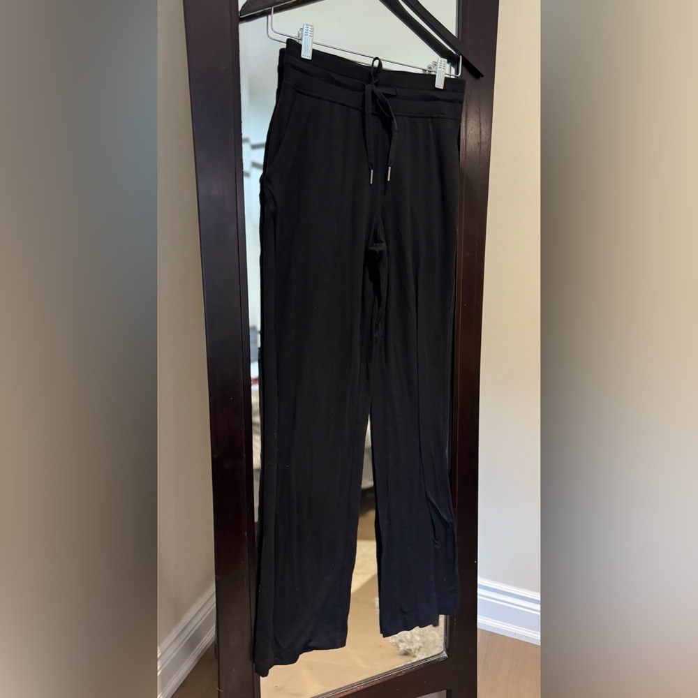 LULULEMON Black Drawstring Joggers (US 4)